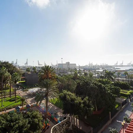 In Palmas Near Playa De Canteras *